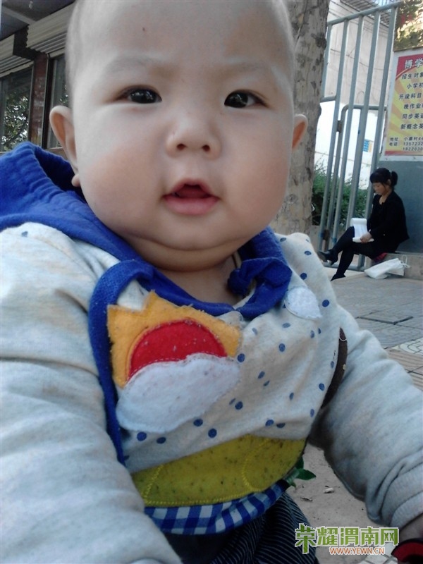 ���±���