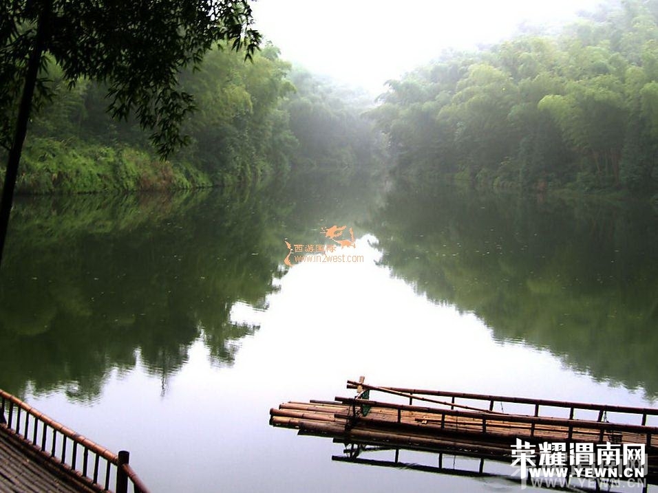 104140qaahc9a201tyh128.jpg