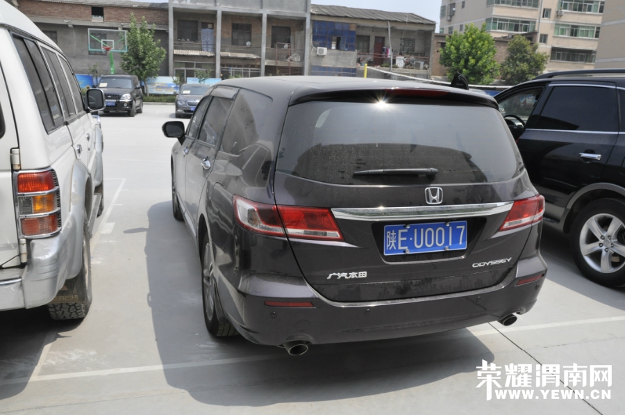 125826p1iu6kwubiw20i2b.jpg