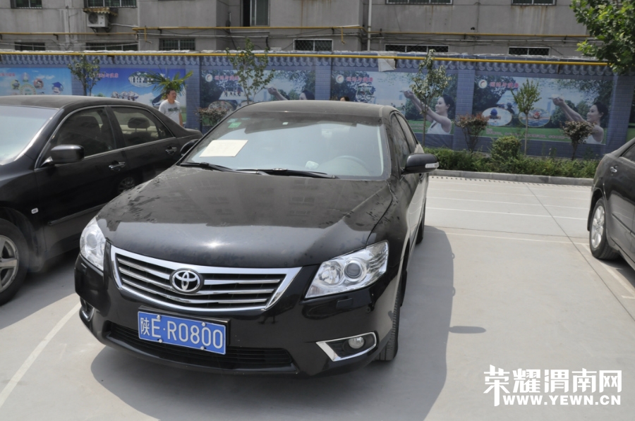 125844uq48333v135r5n81.jpg