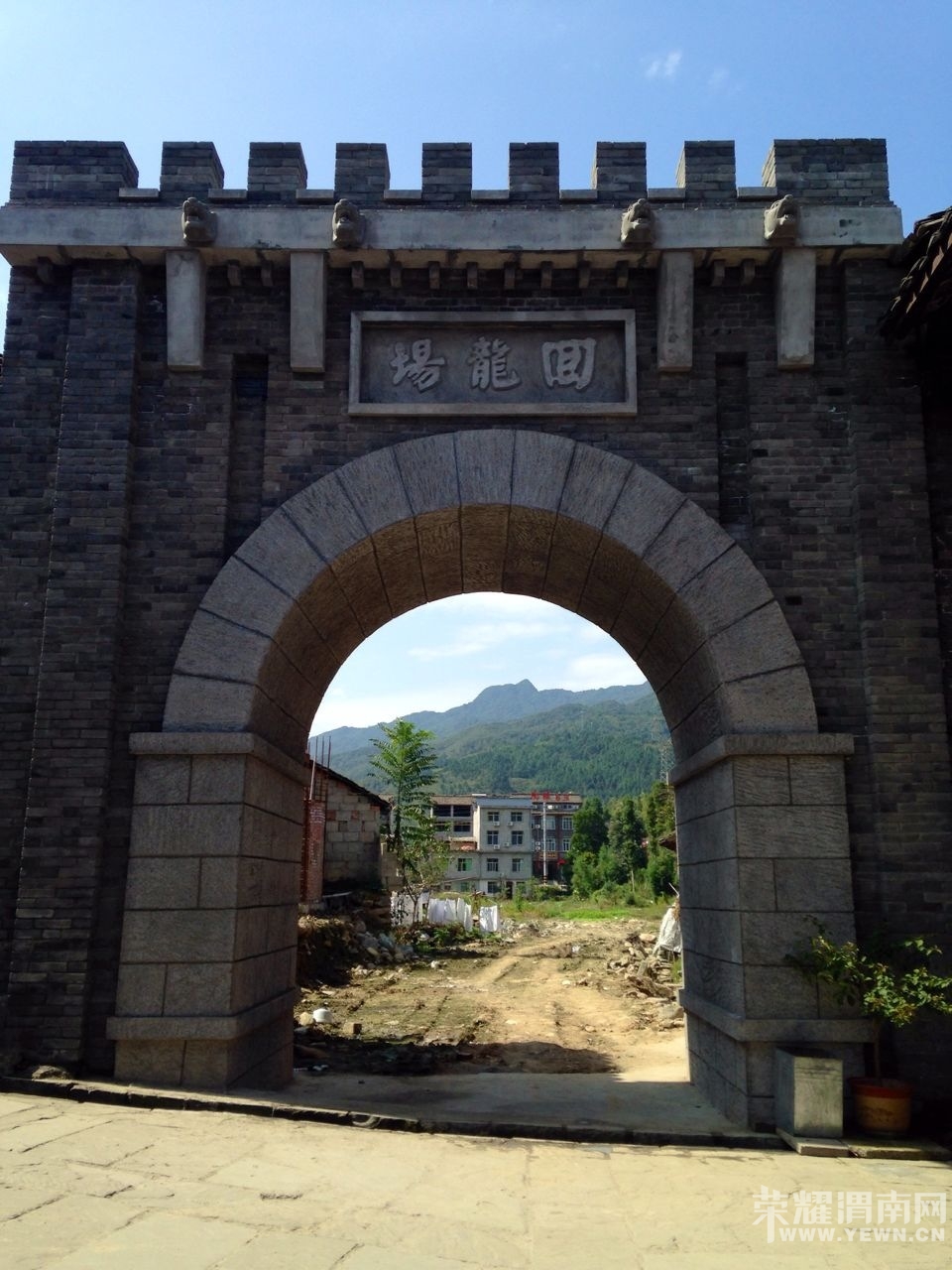 140320jjla689j08fal8ix.jpg