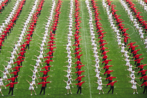 �������� ����μ�ϡ����е�ʮ�����˶��ῪĻʽ��Ӱ