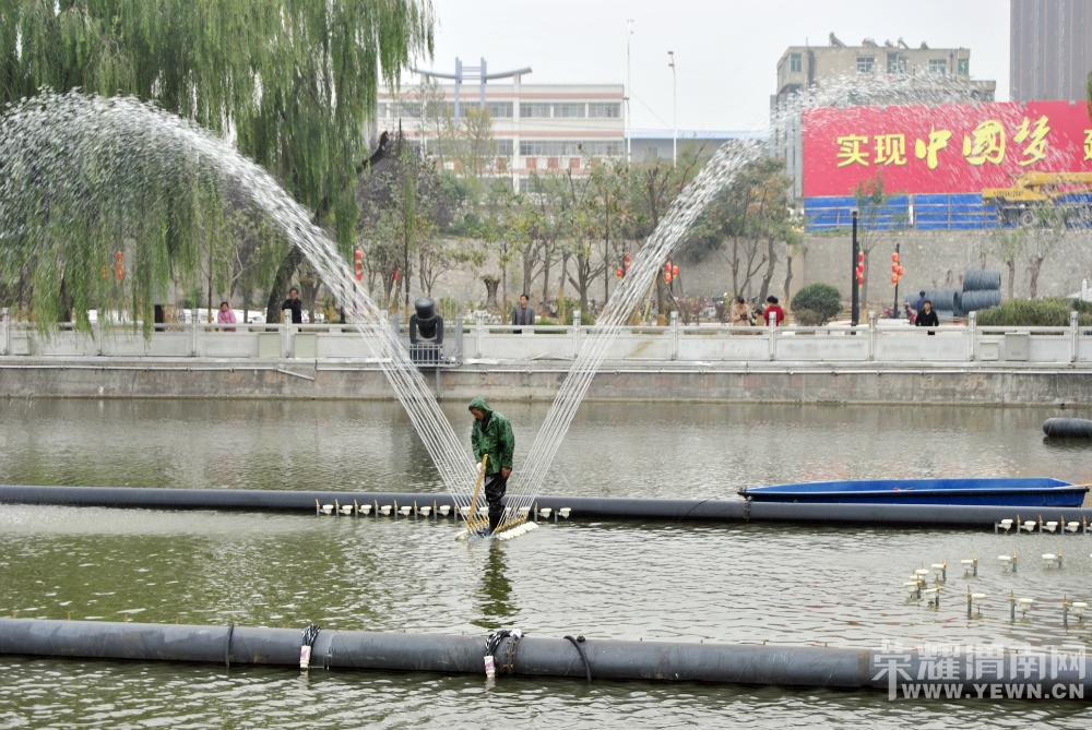 �����գ��ڸ���v����