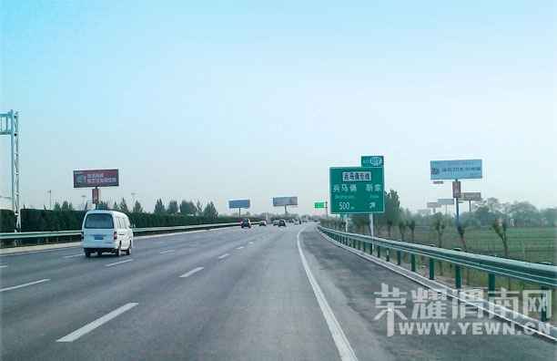 2012530104513621.jpg