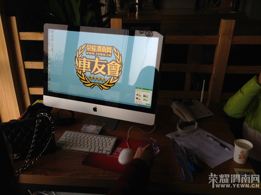 212207phhy2i7hhdmohn3d.jpg