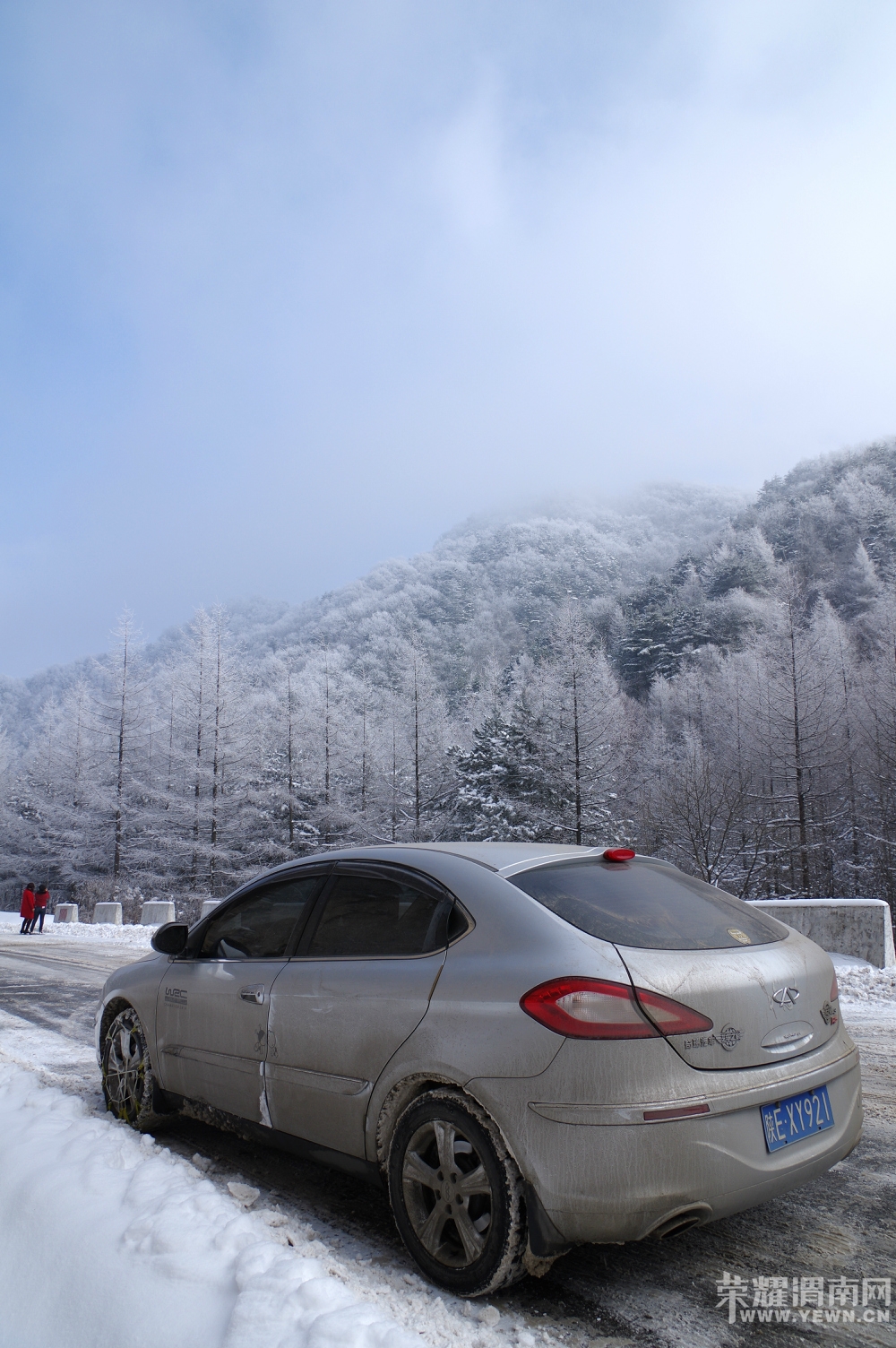 235240oh6j7gupzumb7km7.jpg