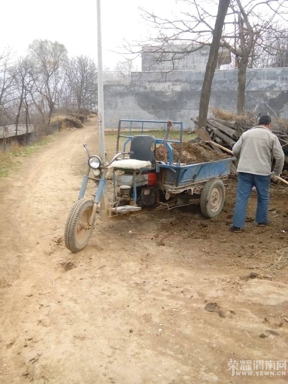 084455qyzzyj94shzlim8h.jpg