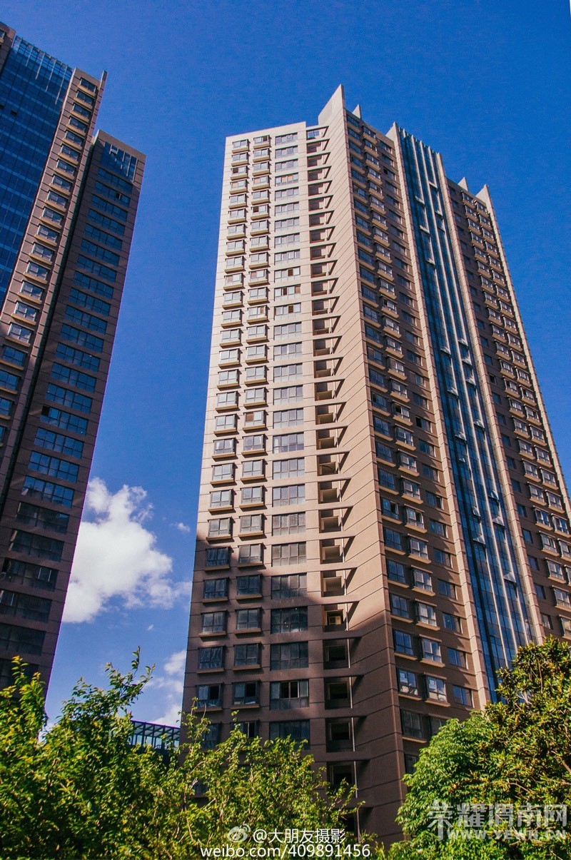 234006s7vasokuz78btagg.jpg