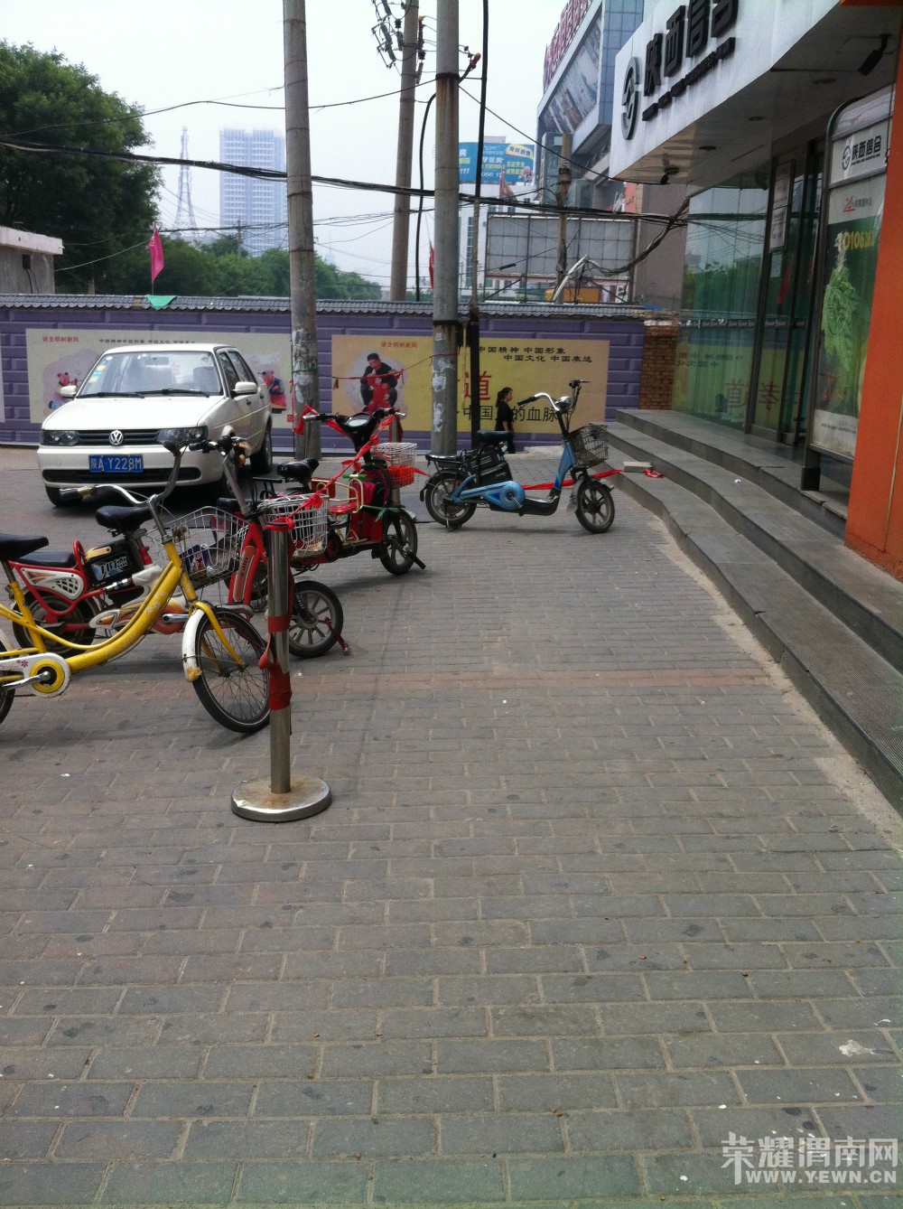 203050f147ex3er72rn2nn.jpg