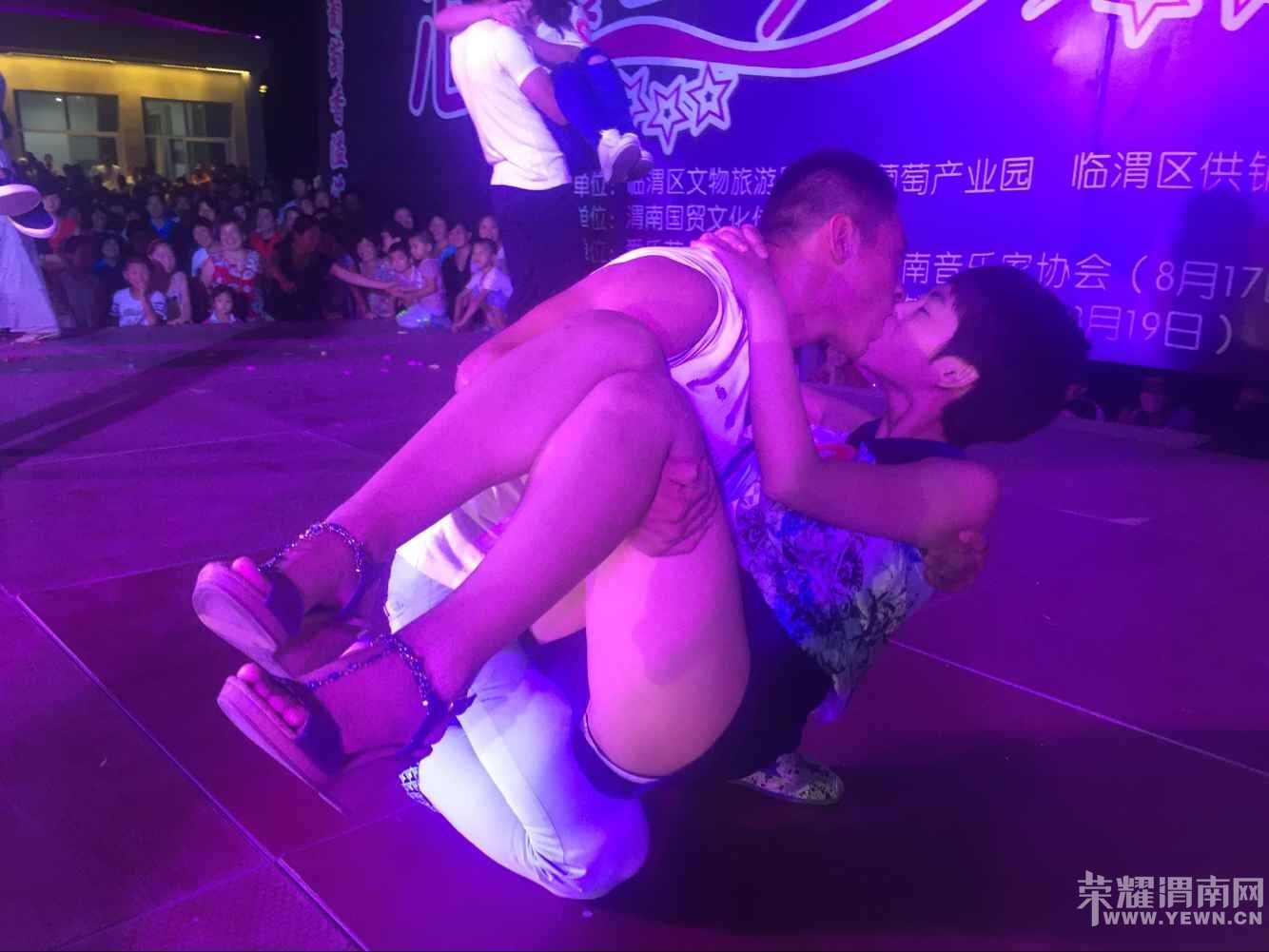 2015荣耀渭南网浪漫七夕篝火狂欢夜直播贴(参