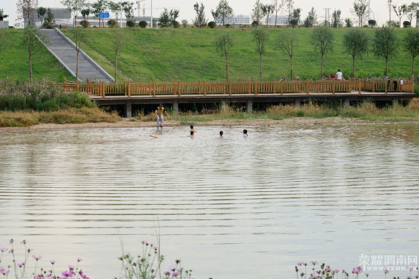 ��Ҫ�ǳ����£�������