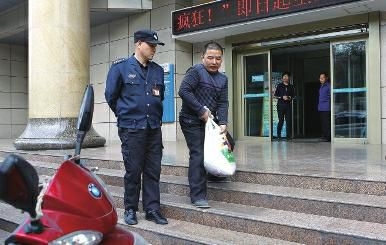 ����һС������4����1.5��öӲ�� ������о���