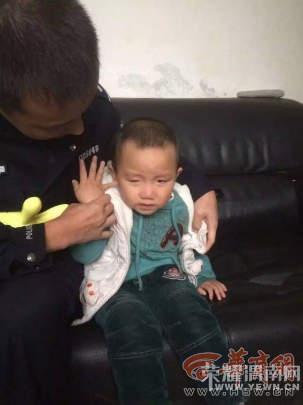 С�к������ڻ�����ͷ���߱߿ޣ�ת�������Ҹ�ĸ