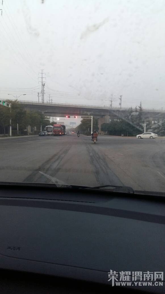 ʮ��·������ƣ��ۿ���ʣ9���ӣ���Ħ�к�������~��Σ����