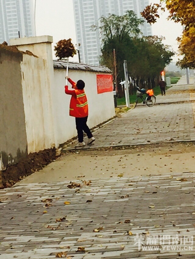 ��������������ſڣ�����һ�����������£���ҿ���������