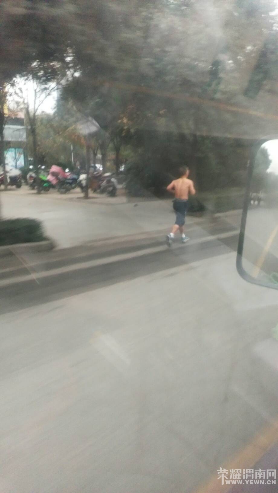 ������������·����һ�����Ű��ӳ�����������������