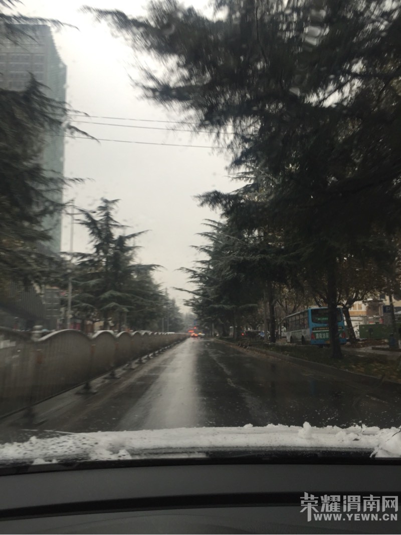 ����ѩ�׷��ꡱ��ѩ��·��������ע�⽻ͨ��ȫ��