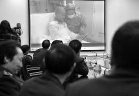 43��ĸ�װ��ӹ���ֲ��22��Ů������������Բ��