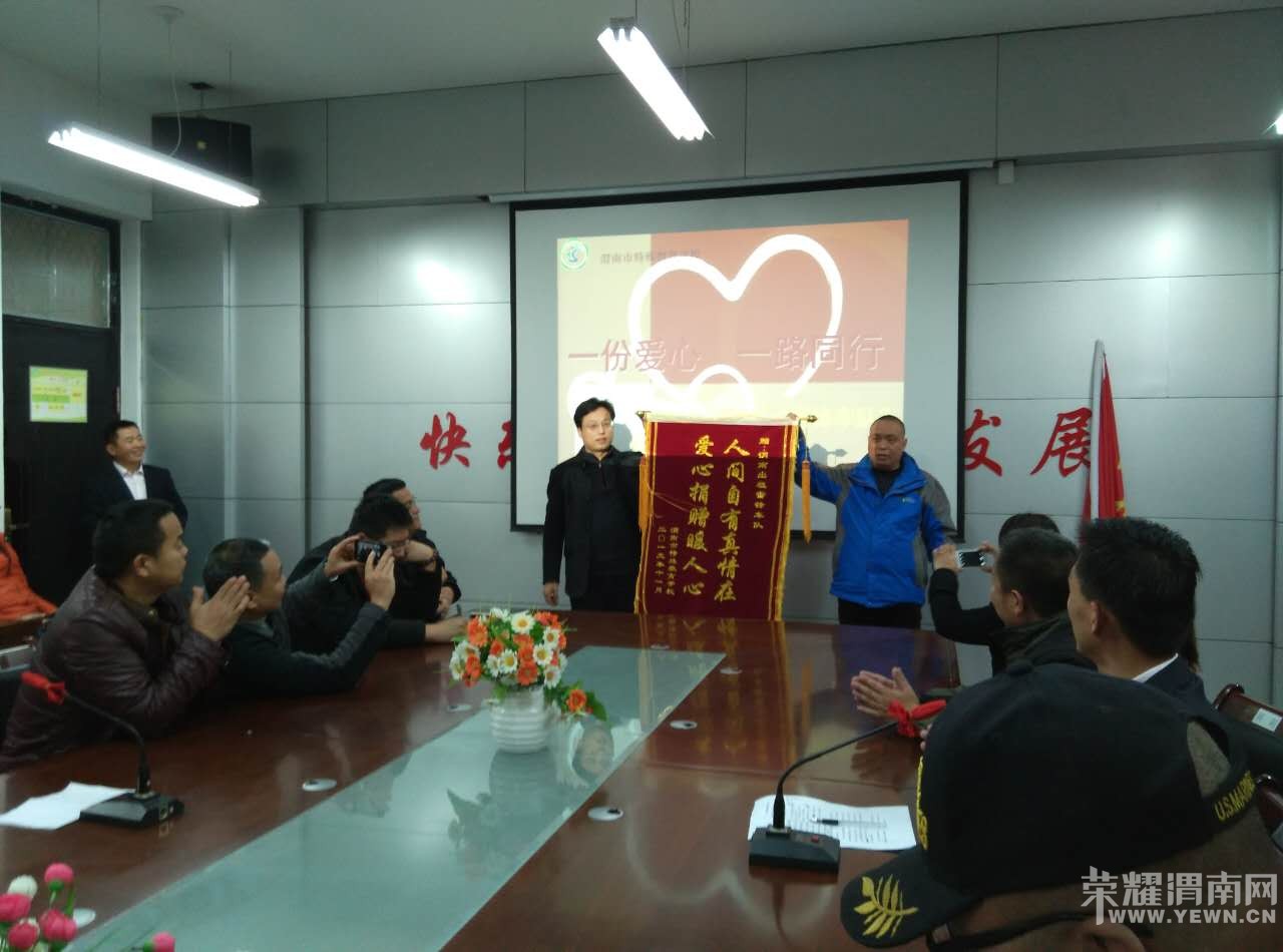 μ��40��ĸ�������׷泵�ӡ� ��ŵ���׿;���