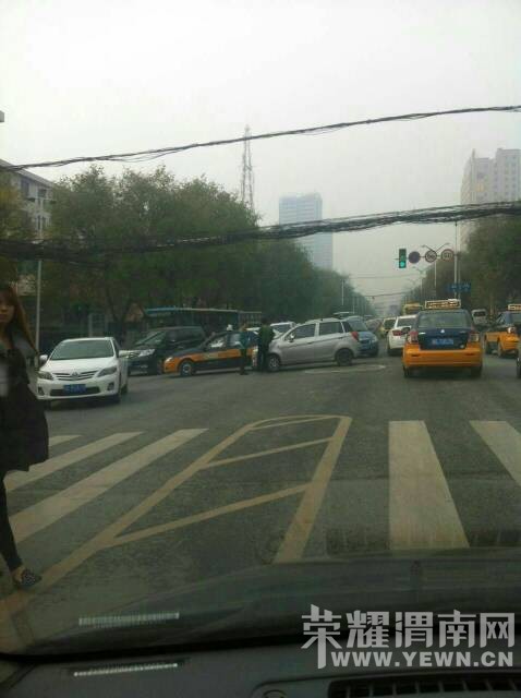 �����ֺ���һ·ʮ������׷β���г�ע�ⰲȫ��