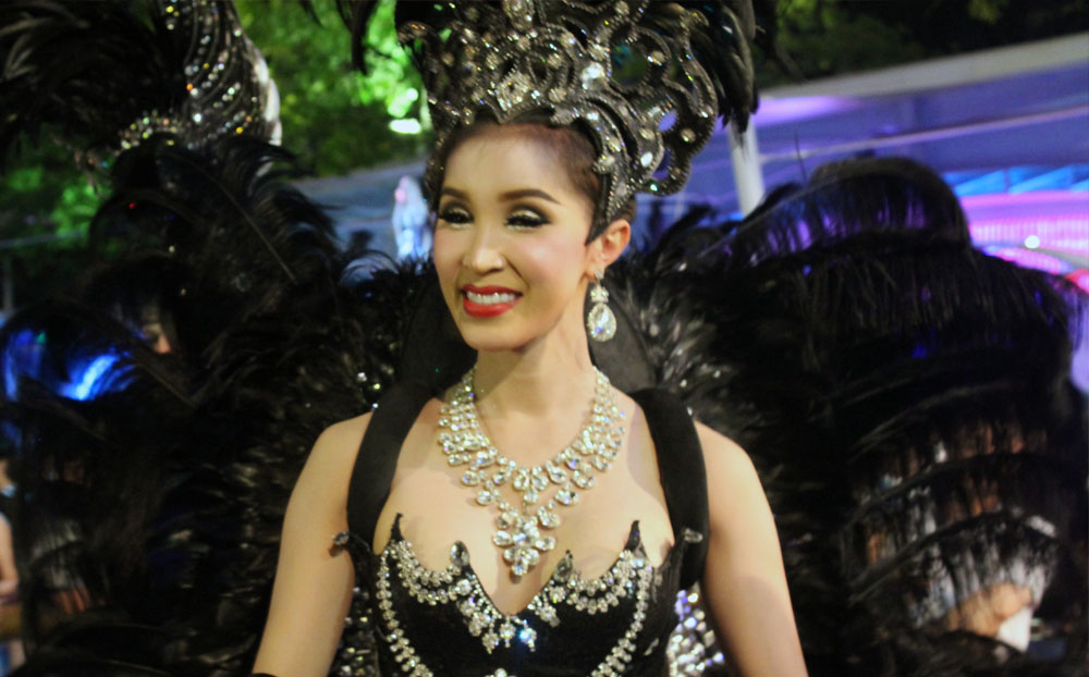 人妖―泰国独特的人文风情 - 摄影天地 - 荣耀渭