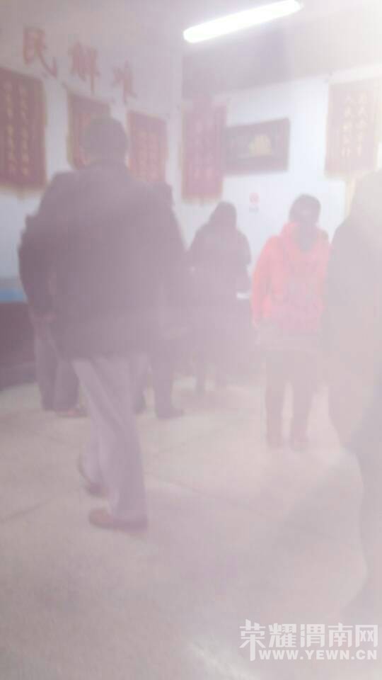 112028xb0d8j0lgabag009.jpg