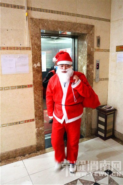 ��ľ����ս�һ��ʥ������ ���50���������ܽӴ� �������� �ٿ���