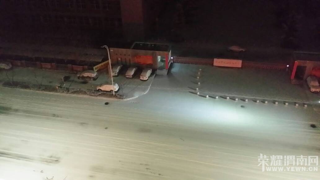 ��ҵѩ�����µ�ͦ��ģ��������Ҫװ�÷��������������У�