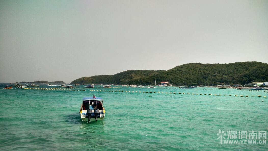 �ż��ˣ��Һͱ�����̩��������~����ɫ����Ŷ~~