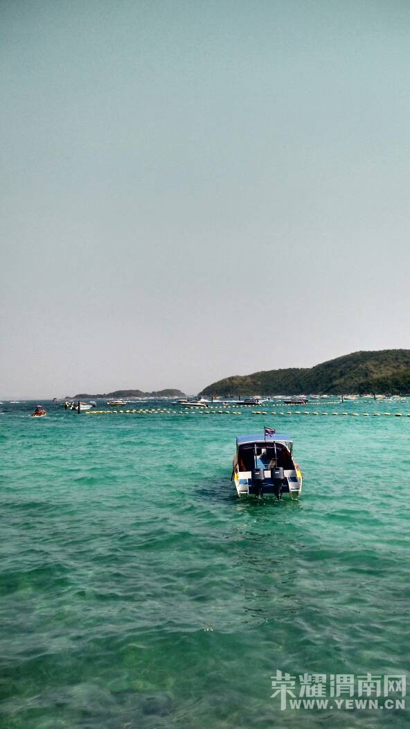 �ż��ˣ��Һͱ�����̩��������~����ɫ����Ŷ~~