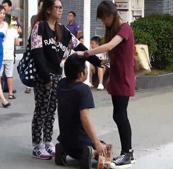 ���˽ڲ���Ů���ͻ����³���ʲô���ģ�