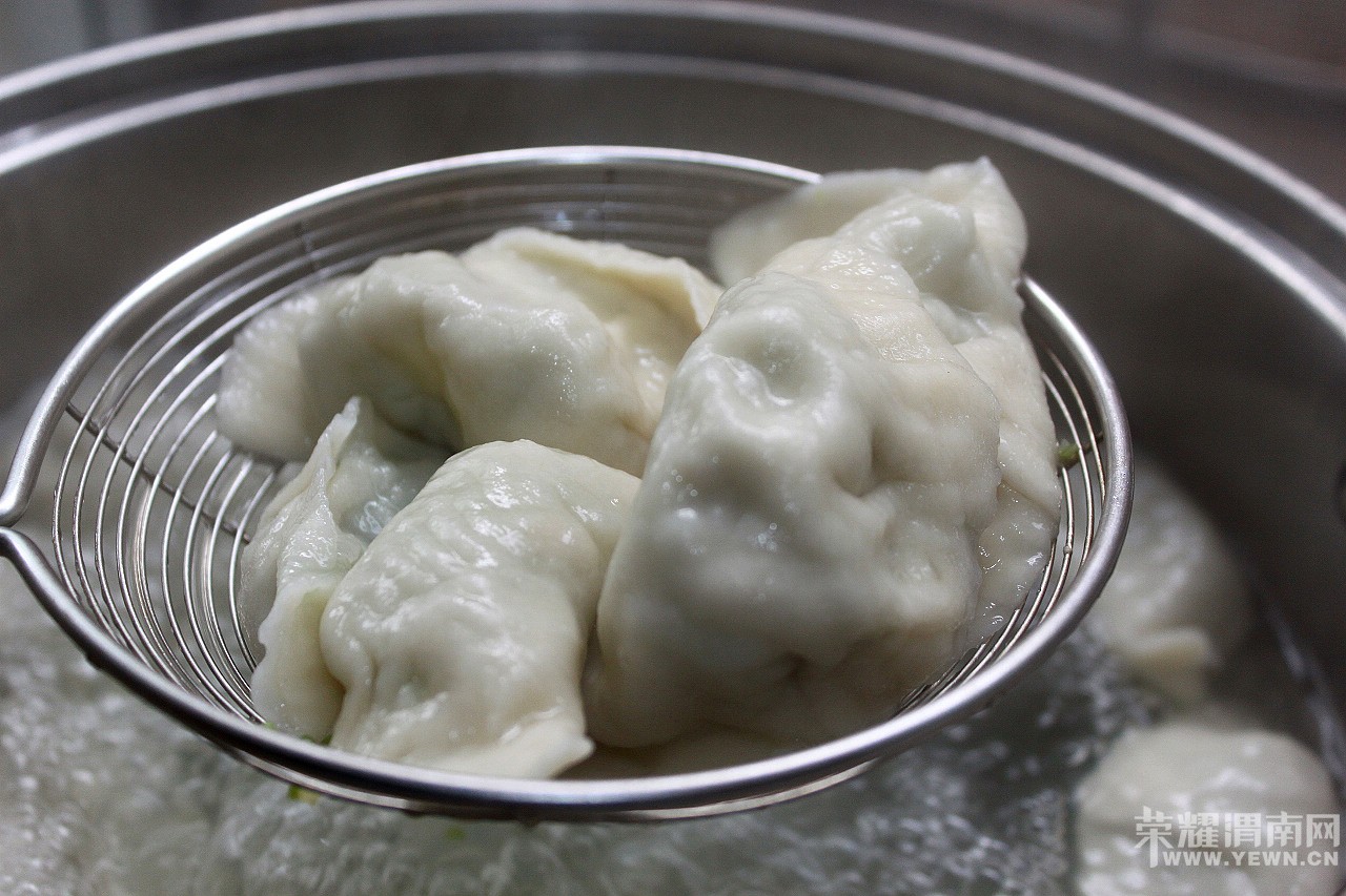 吃饺子喽!