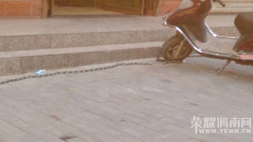 这网吧老板为了挣钱,也是拼了! - 百姓生活 - 荣