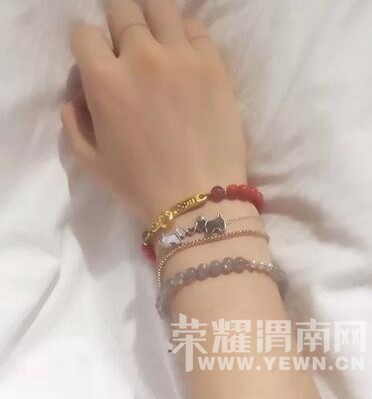 ����һ���¹�ʯ�ִ�������ϲ�������ϴ��Ϻö����ӣ���û�к���һ���ģ�