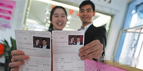 最新结婚证件照要求出炉!想自己拍摄的新人速