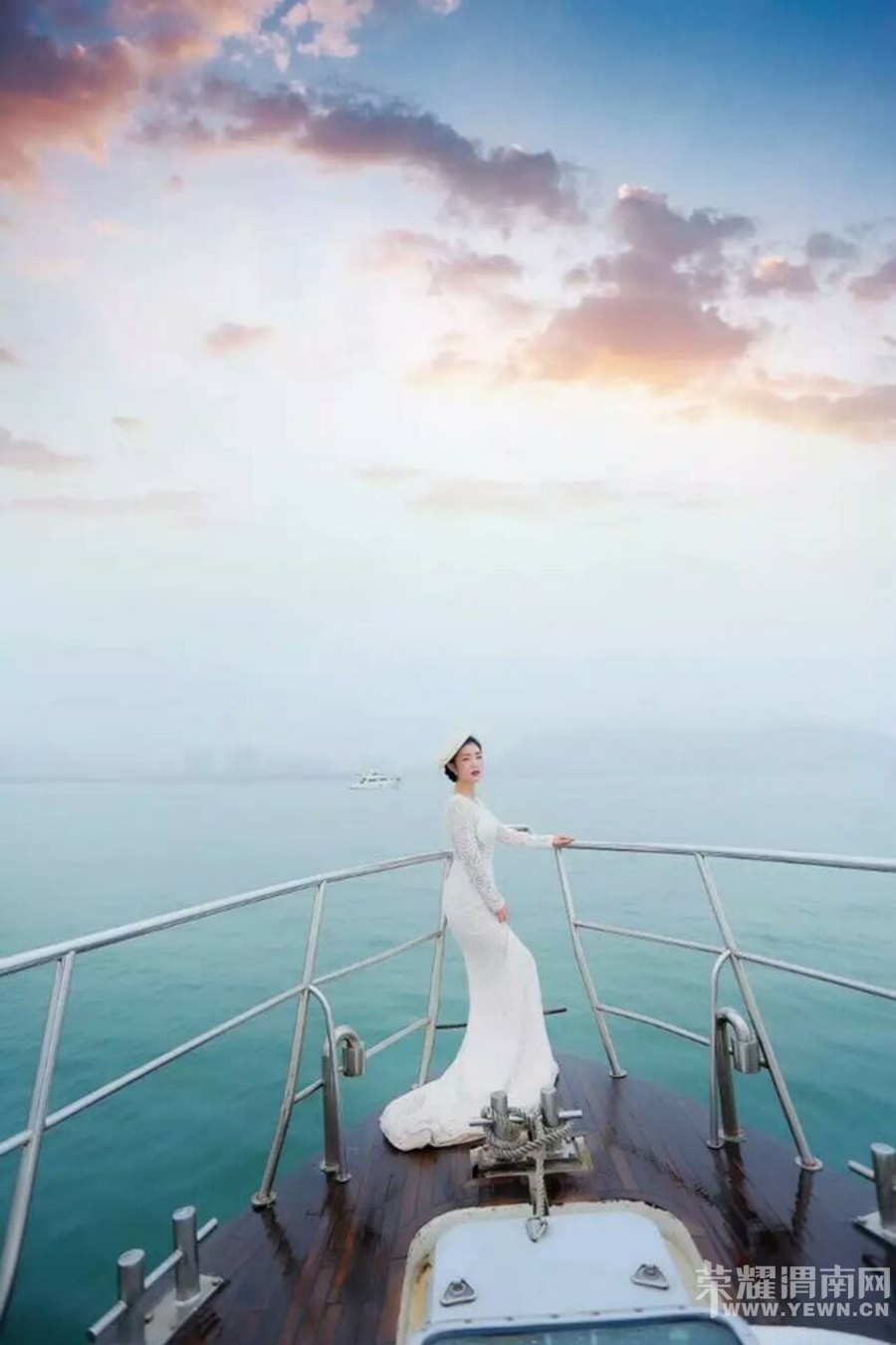 kiss�����¿�Ƭչʾ�����ڣ�Ҭ����ɳ̲�����磬���֣�����������˵Ļ�ɴ�գ�