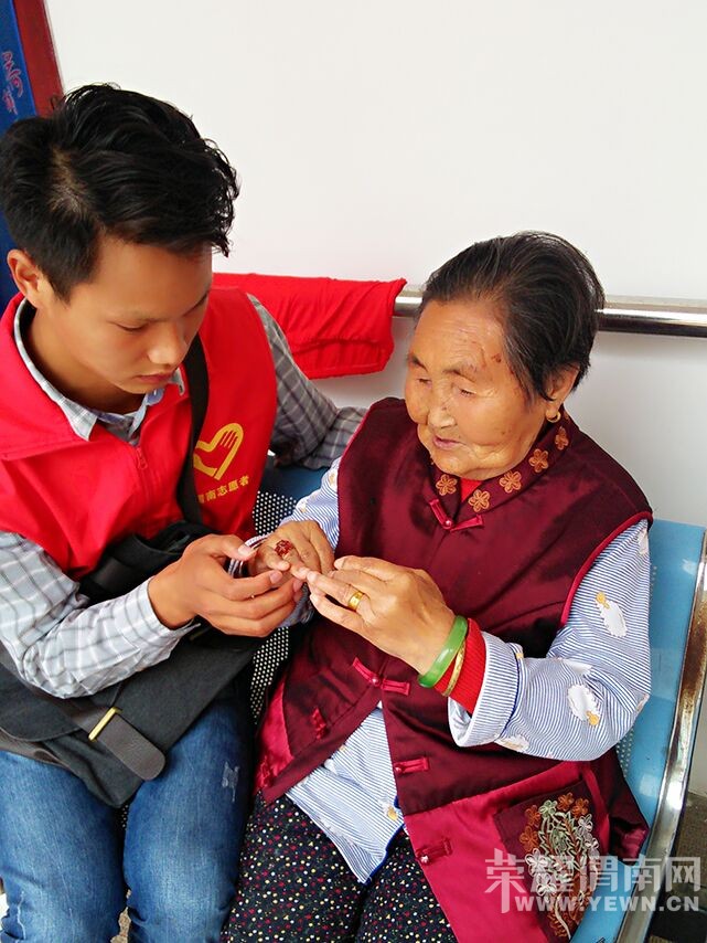 5��8��ĸ�׽���μ������Ժ��ܽ�