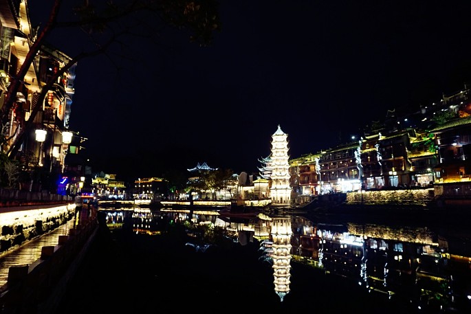 һ�γ嶯�Ĵ�����֮��  .  �żҽ��˵���Щ��