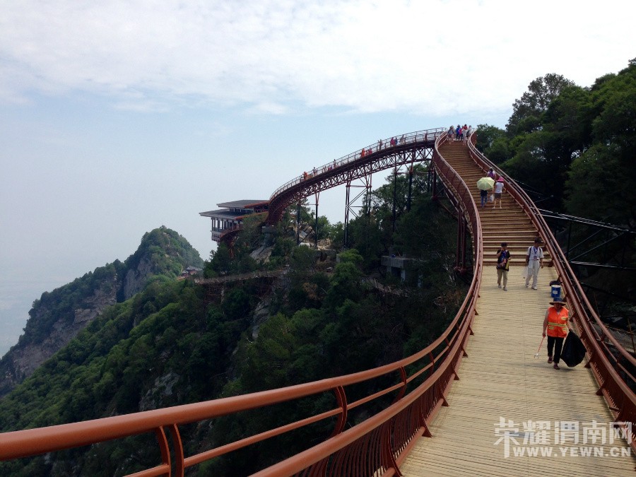 �ٻ�ɽ����ջ��