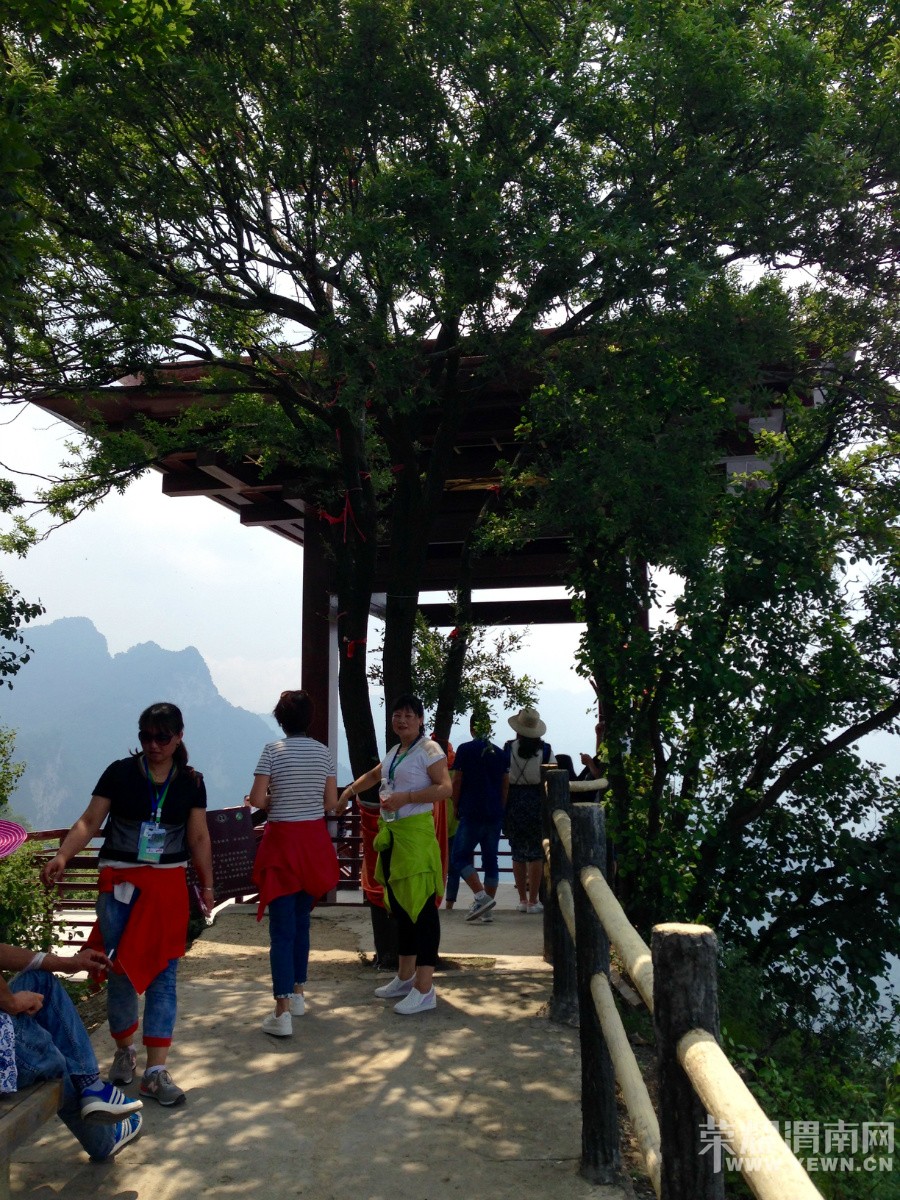 �ٻ�ɽ����ջ��