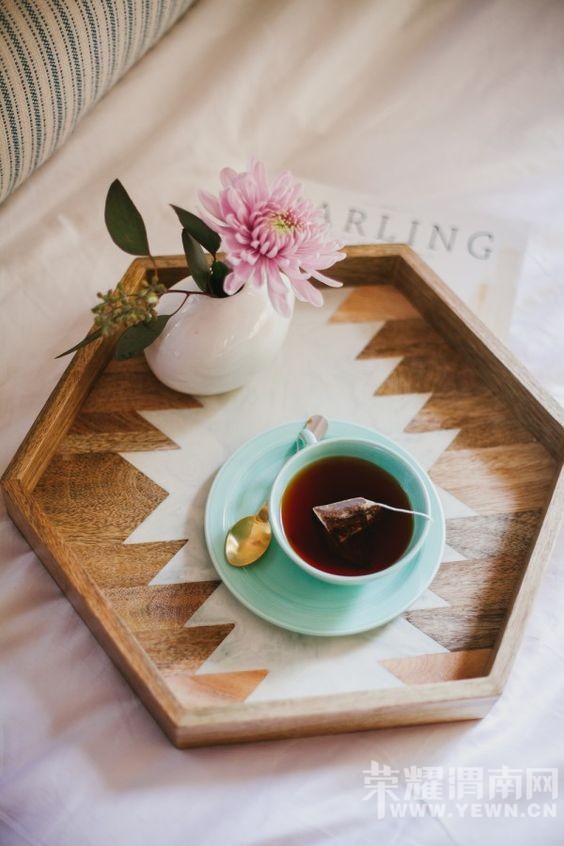 ���겻���ļ��ڣ���ҵ���ɫ�û����ˣ����Լ����Ӿ�Ҳ�������£�