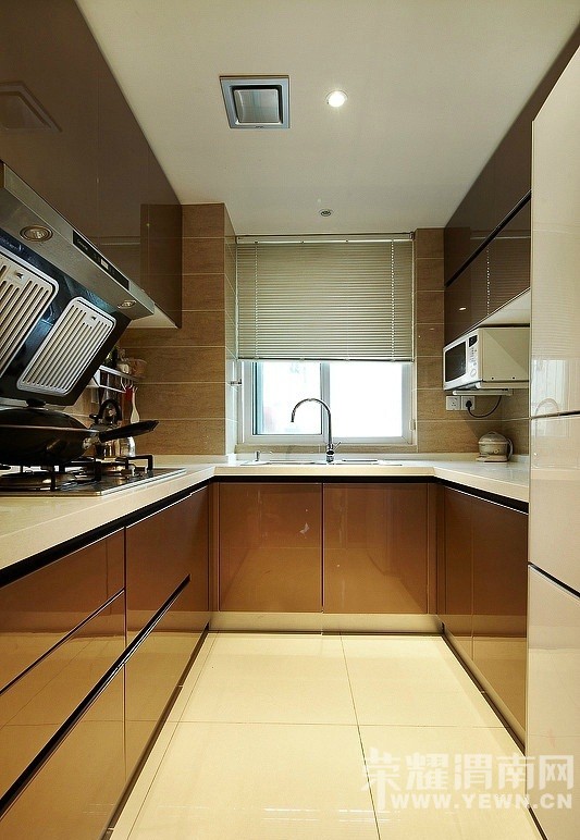 ����Ħ��������һ�����ڵļ�Լסլ��