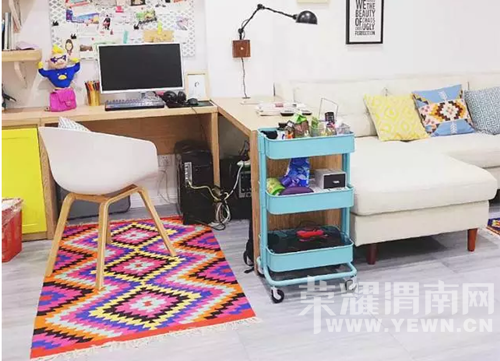 ��ɫ�ʴ����˶�һ�޶��Ļ���С�ݣ�ԭ����ƫ�˵ı�ŷ��Ҳ������ô����