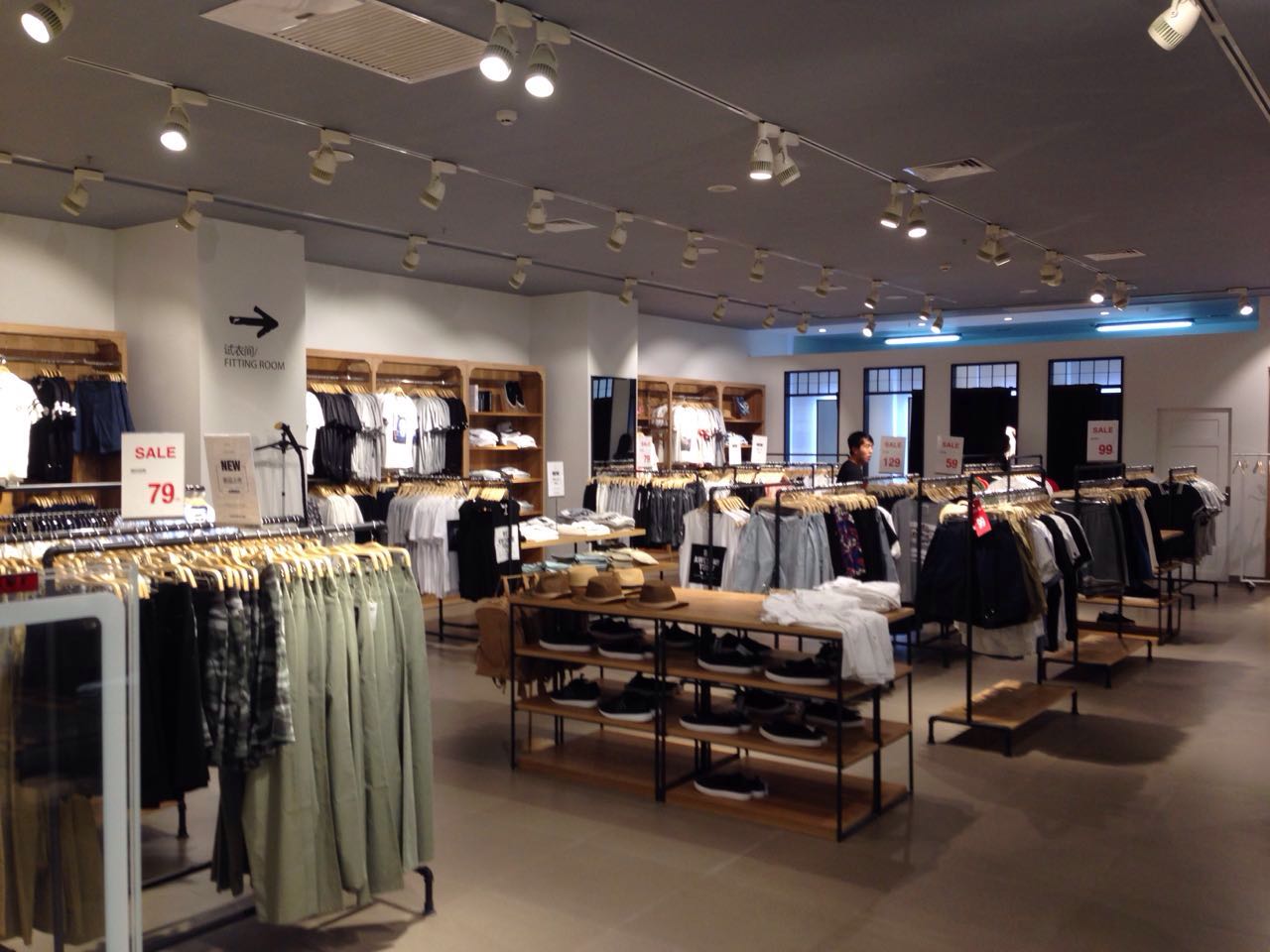 ���أ������޻�ʢ�������ģ���Щ���ʴ���Ϊ��ֻ��20Ԫ��