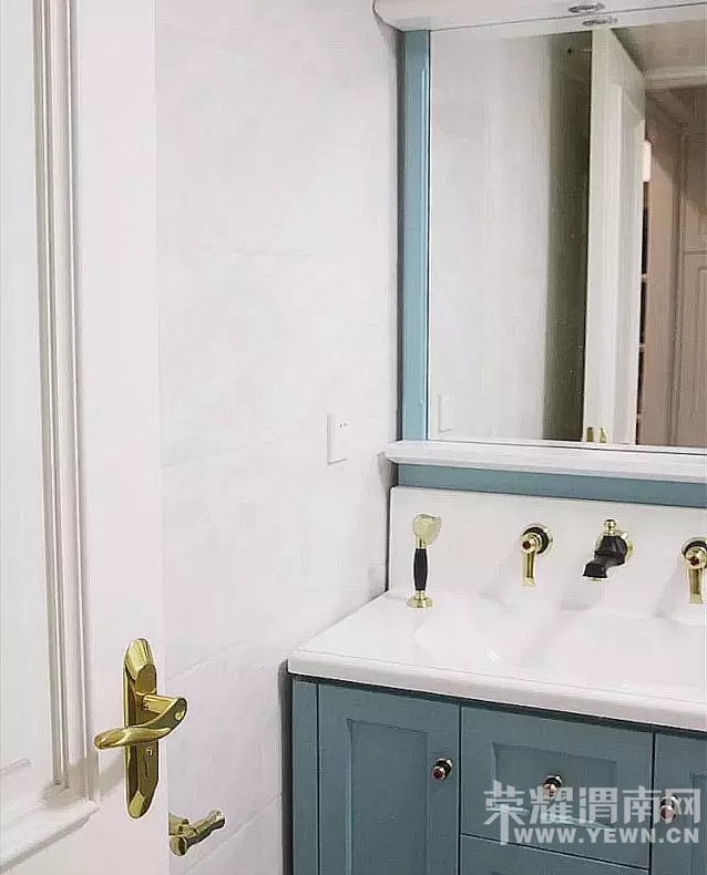 ��ɫ�ʴ����˶�һ�޶��Ļ���С�ݣ�ԭ����ƫ�˵ı�ŷ��Ҳ������ô����