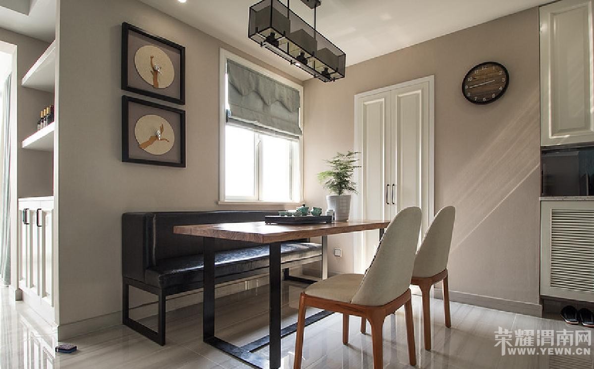 ��ʽװ�ް���