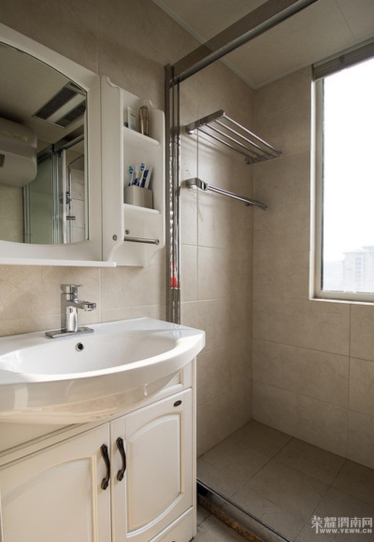 ��ʽװ�ް���