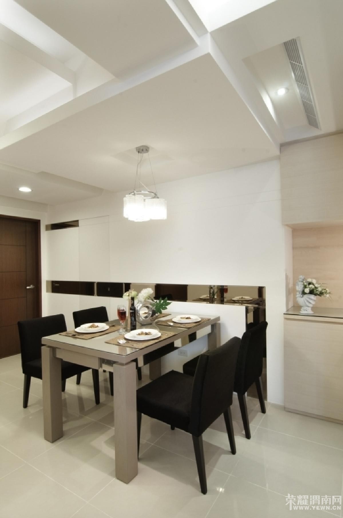 ��ˬ����Լ����