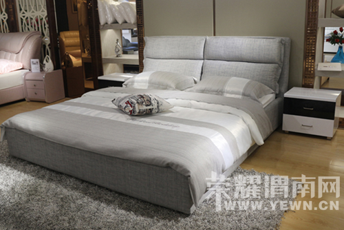 ��ĳ���Ͽ��˸��ü�������ǰ￴һ����һ���һ�㣿