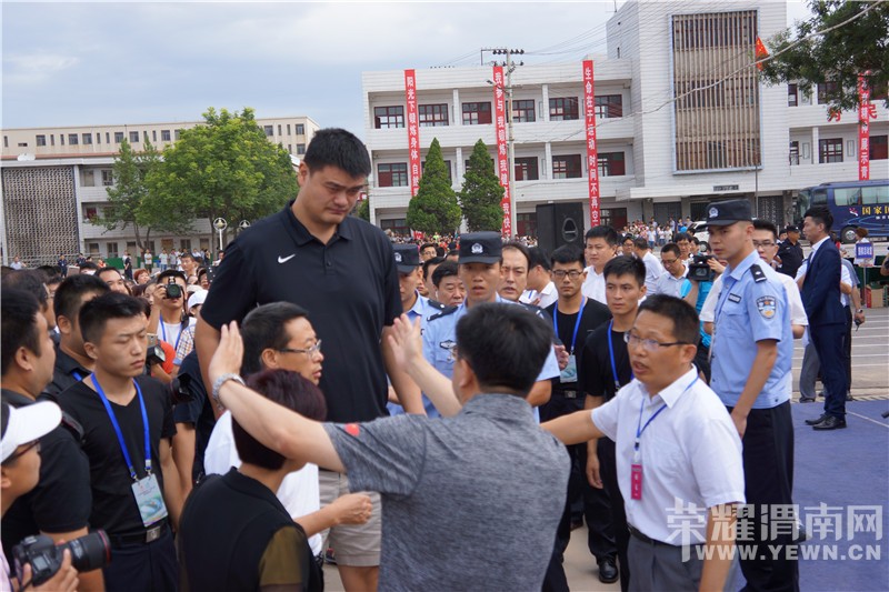 点击图片查看详情 陕西渭南人口_渭南市 区人口计生局联合开展政风行风宣传活动